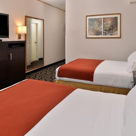 Holiday Inn Express & Suites Tacoma South - Lakewood By Ihg Exteriör bild