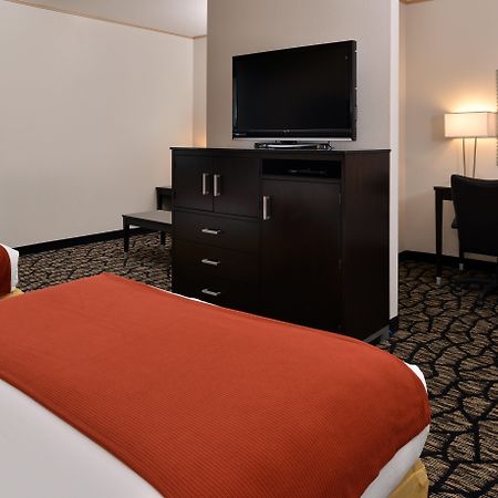 Holiday Inn Express & Suites Tacoma South - Lakewood By Ihg Exteriör bild