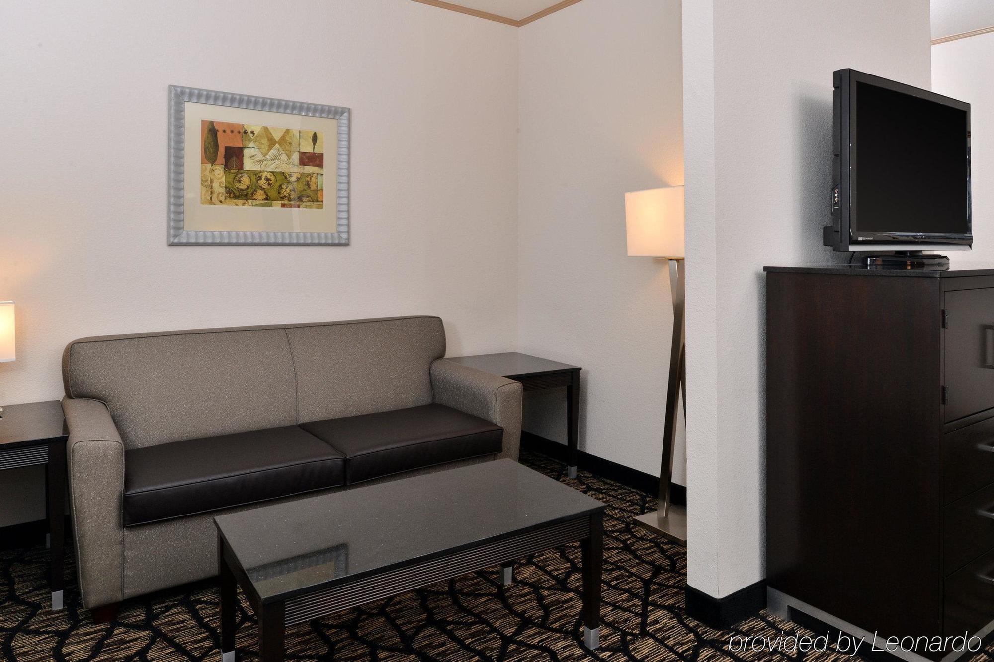 Holiday Inn Express & Suites Tacoma South - Lakewood By Ihg Exteriör bild