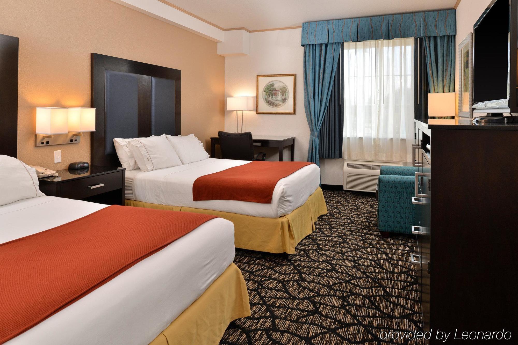 Holiday Inn Express & Suites Tacoma South - Lakewood, An Ihg Hotel Exteriör bild