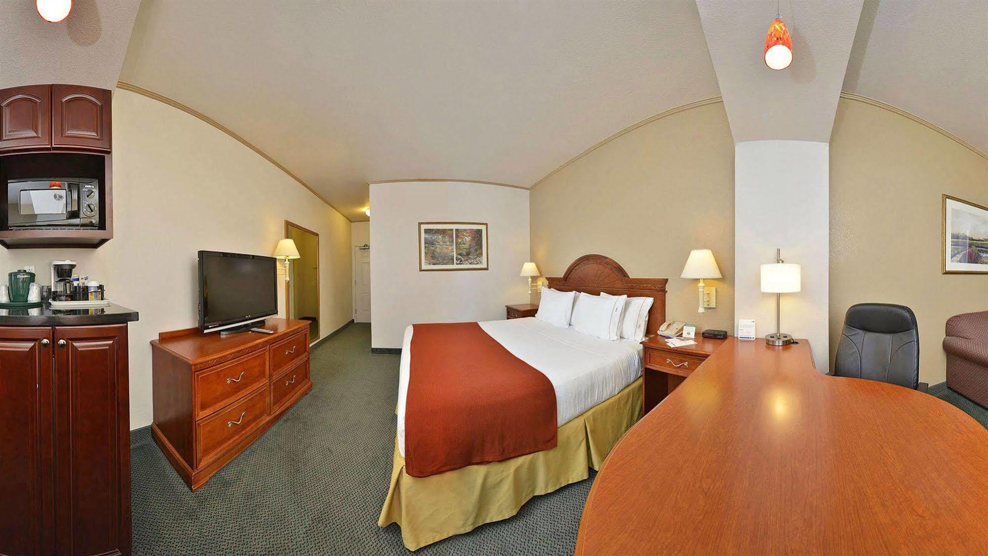 Holiday Inn Express & Suites Tacoma South - Lakewood By Ihg Exteriör bild